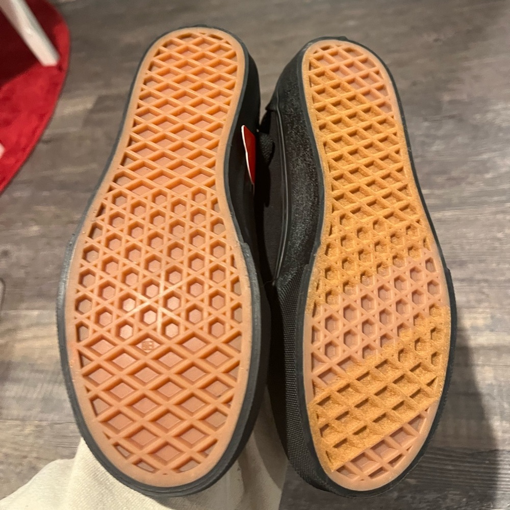 BNWT Vans - Picture 3 of 4